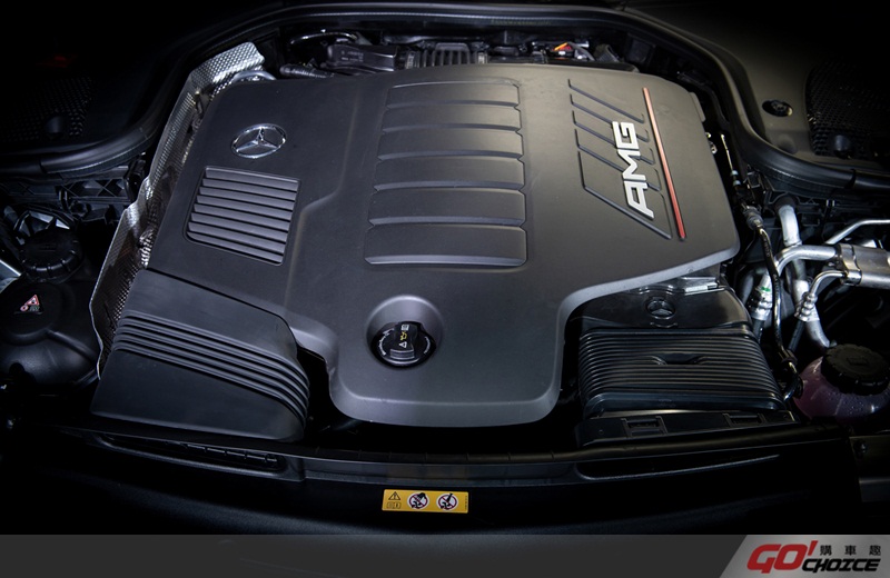 The new CLS 全車型搭載EQ Boost - 48V輕型複合動力系統，使得Mercedes-AMG CLS 53 4MATIC+ 0-100kmh 加速過程更只需4.5秒