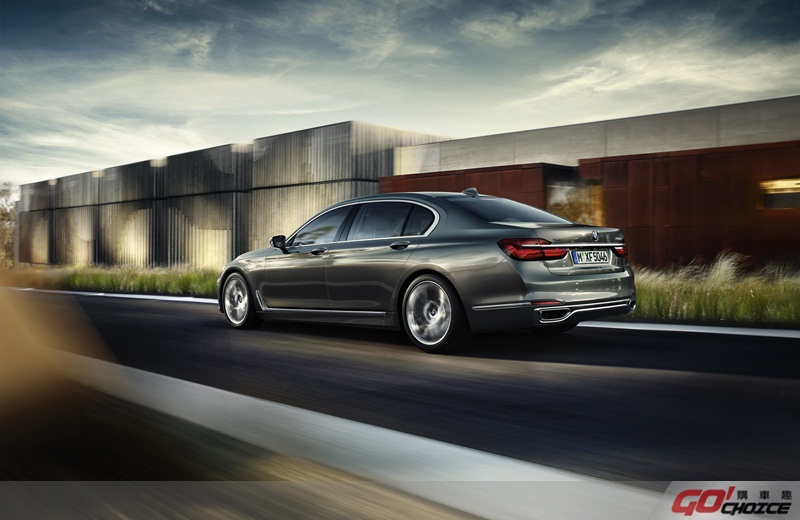  全新BMW大7系列創新旗艦版全面搭載智慧駕駛輔助套件