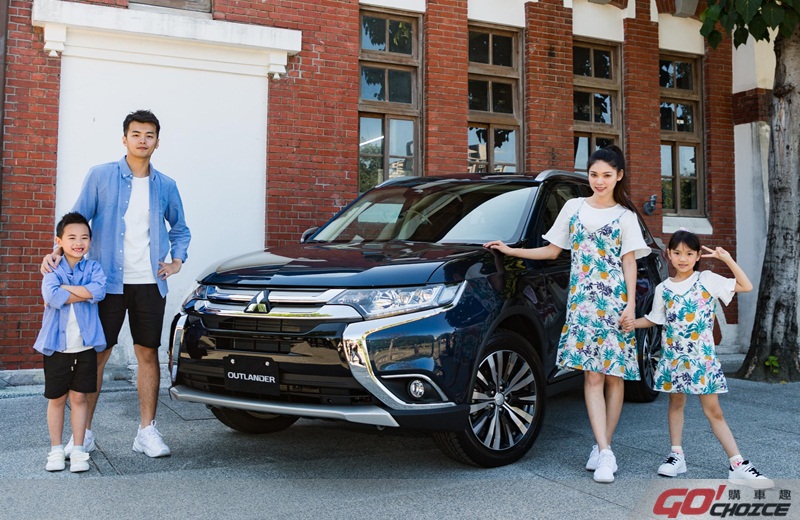 Mitsubishi Outlander-2