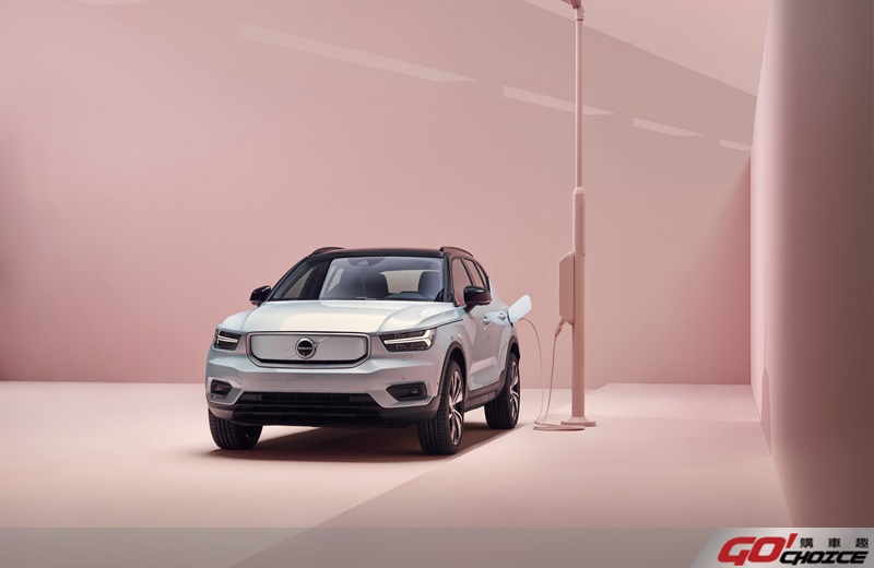 Volvo XC40 Recharge-2