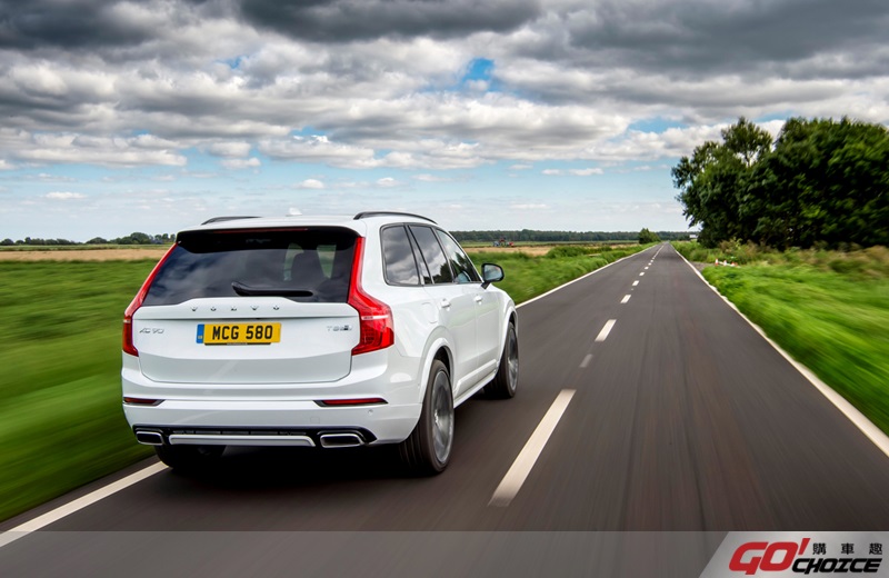 XC90 T8-3