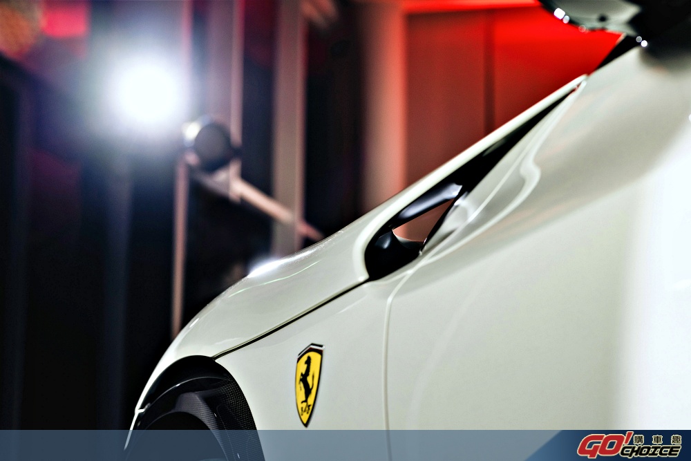 Ferrari-4