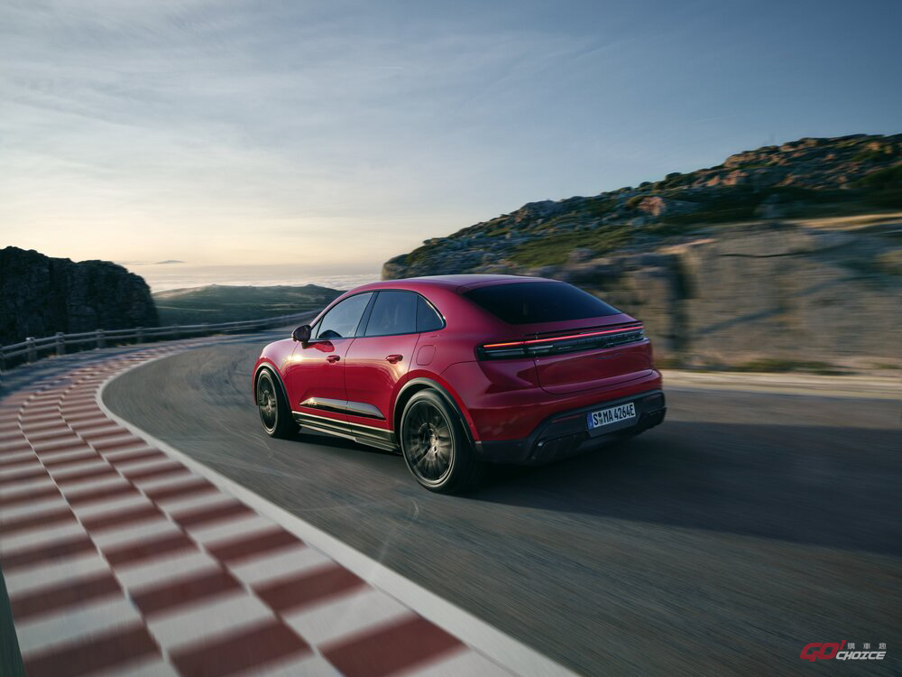 20251021Porsche.jpg