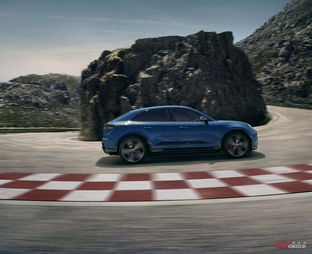 20251021Porsche.jpg