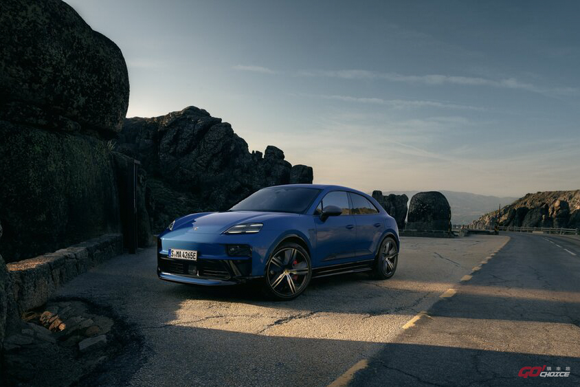 20251021Porsche.jpg
