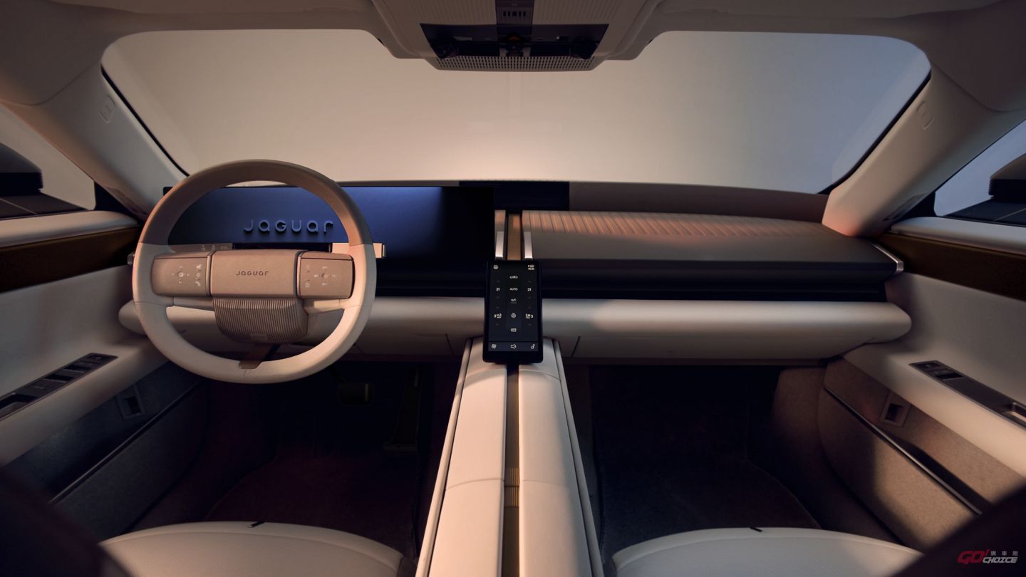 20260812jaguar.jpg