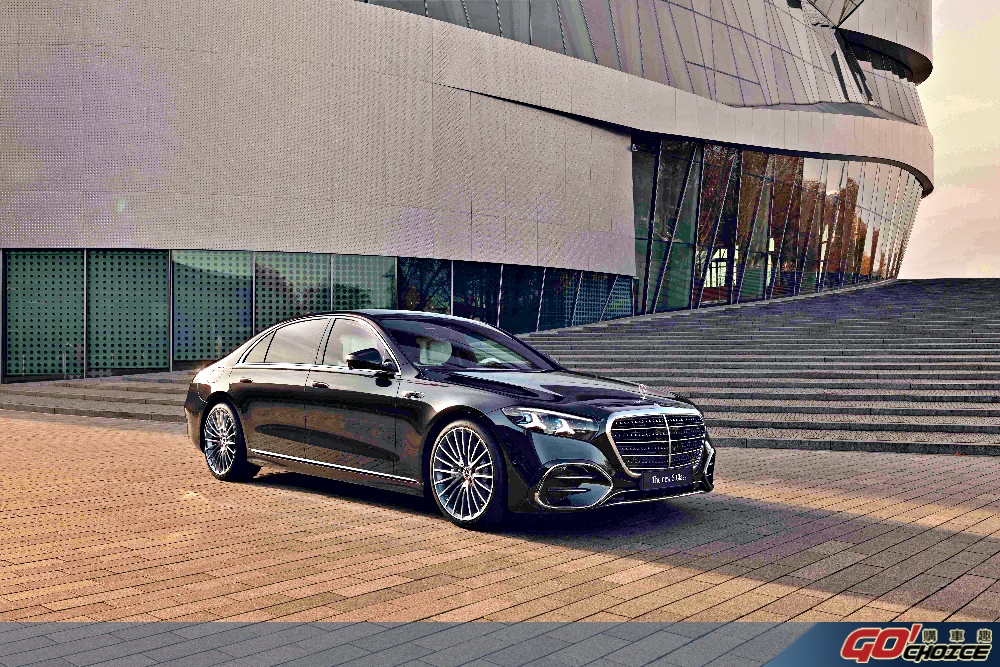 M.Benz-1