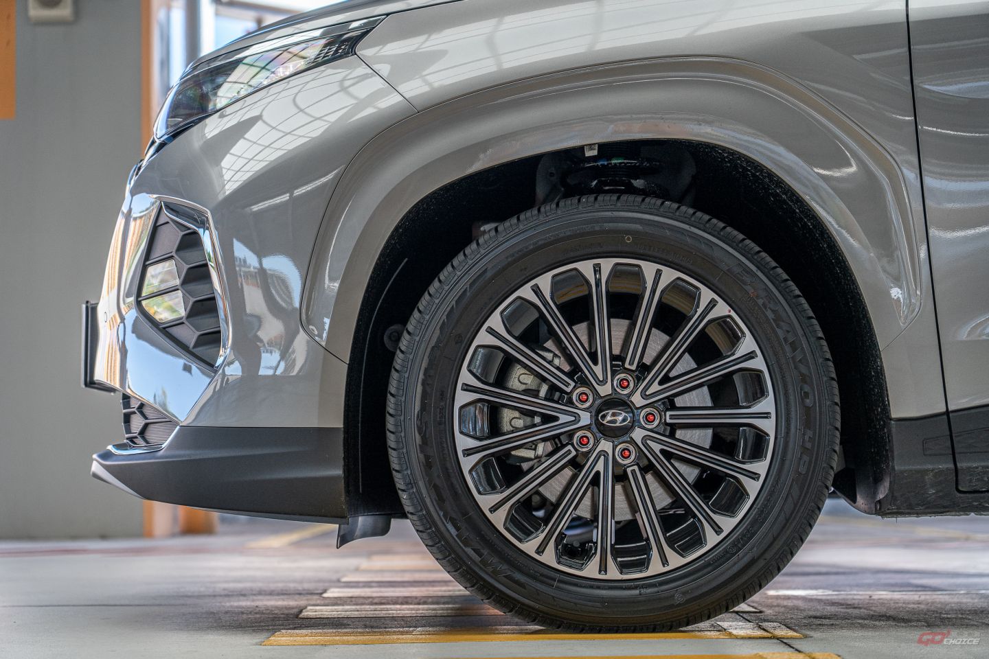 Hyundai%20Custin%202_0T-2