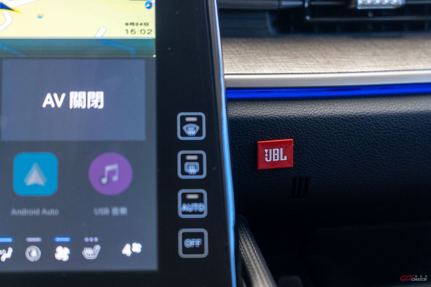 Hyundai%20Custin%202_0T-2