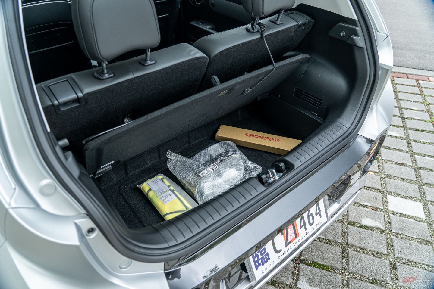 Hyundai%20Inster%20EV450-