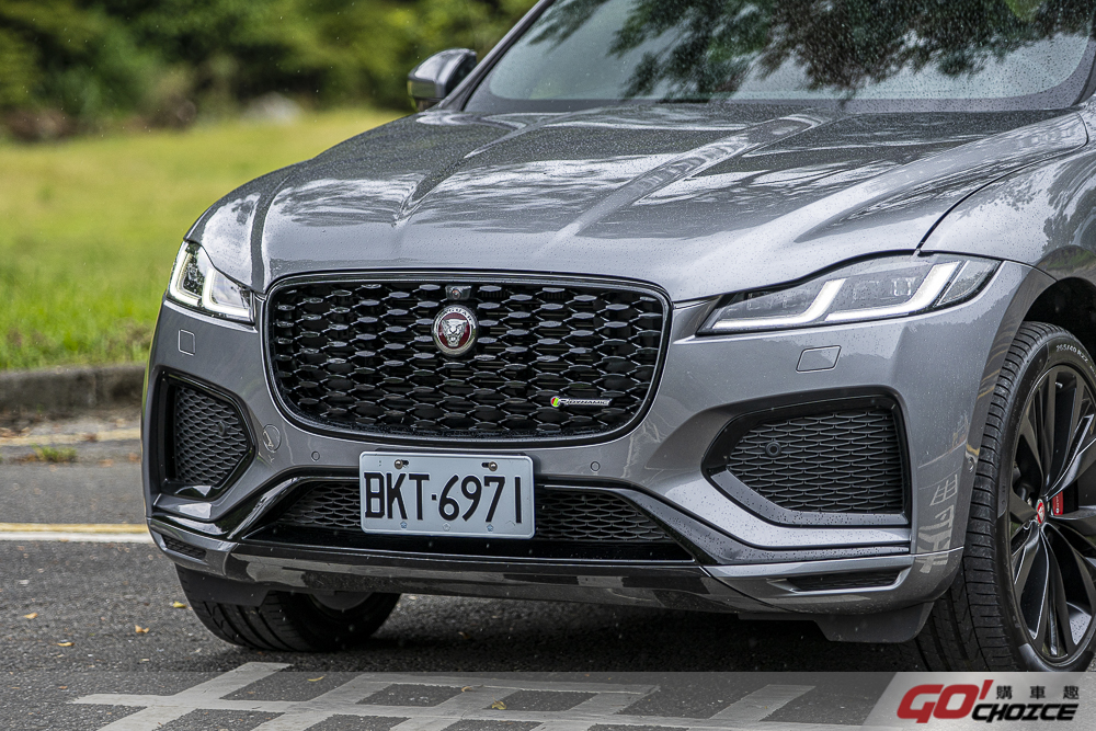 20210808JaguarFPACE3