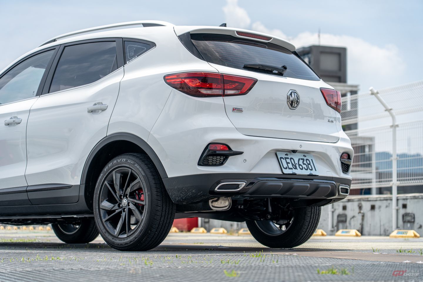 MG%20ZS%20%E9%BB%9