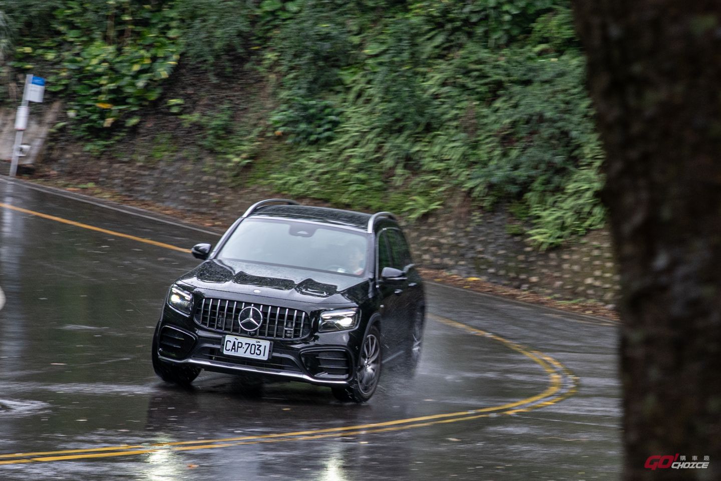 Mercedes-AMG%20GLB