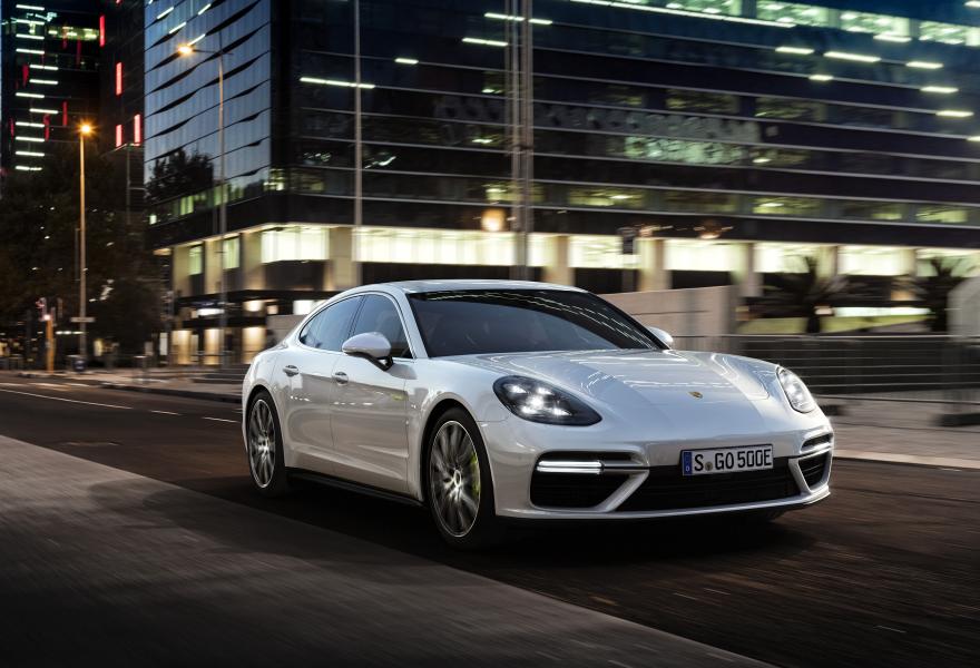 panamera Hybrid-1