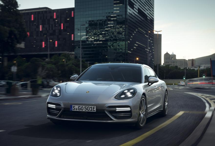 Panamera Hybrid-4