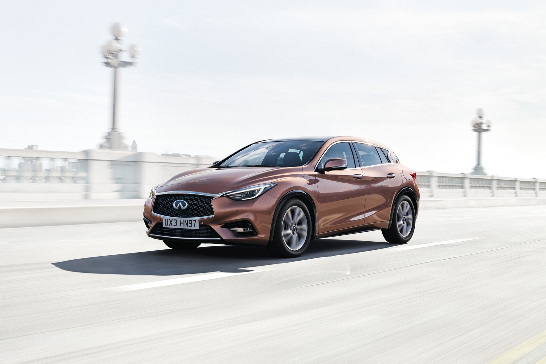 新世界 我作主 INFINITI Q30 17年式全新登場