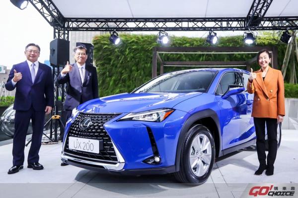 千呼萬喚！入主跨界小型休旅Lexus UX200只要139萬元起