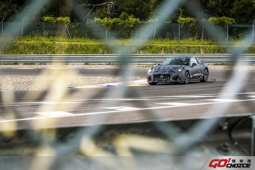 海神終於也要來電了！ Maserati 搶先釋出 GranTurismo 偽裝測試照