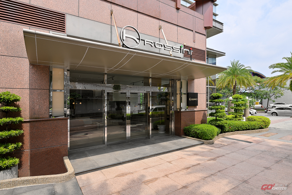 市場少有單一沙發品牌代理，Rossini Sofas 義大利沙發台北設旗艦展示中心