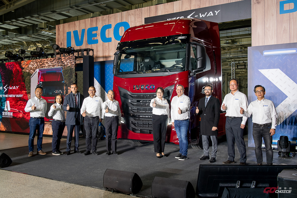 IVECO 發表 S-WAY 重卡，提供 35 噸及 43 噸共三款車型