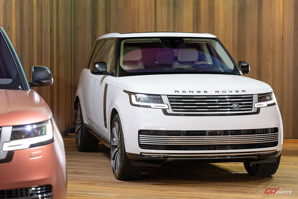 奢還有更奢！Range Rover 推 SV 式樣，短 / 長軸同步供應，售價 845 萬起！
