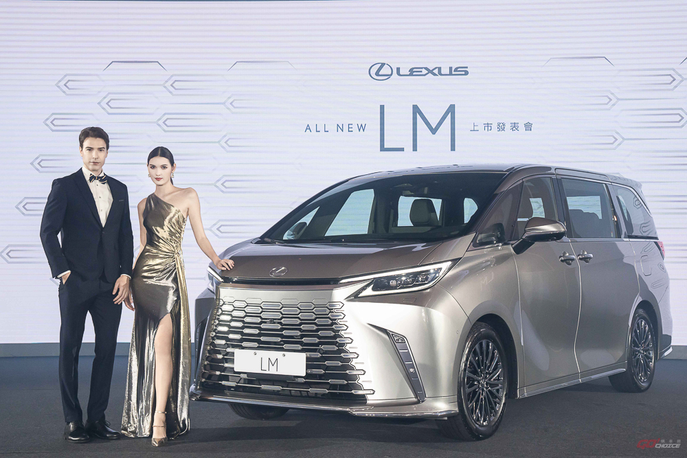 Lexus LM 正式抵台，正式售價 429 萬起，年度四百台配額全數完售！