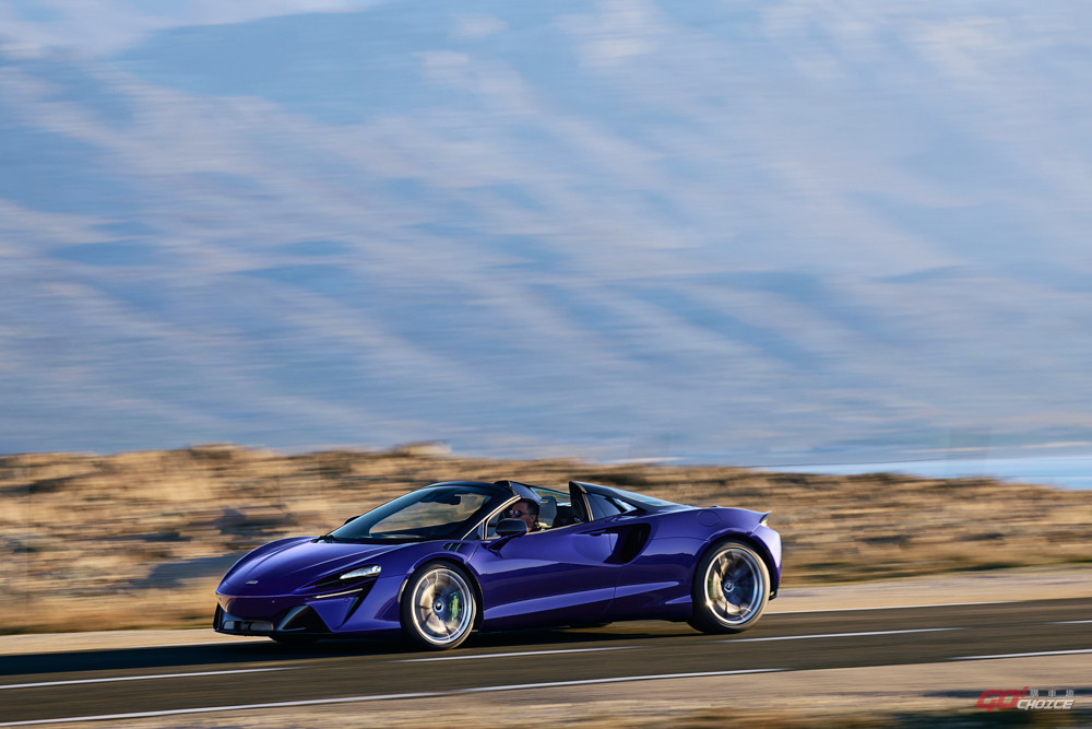 McLaren 推敞篷 Artura Spider 式樣，建議售價 1,528 萬！