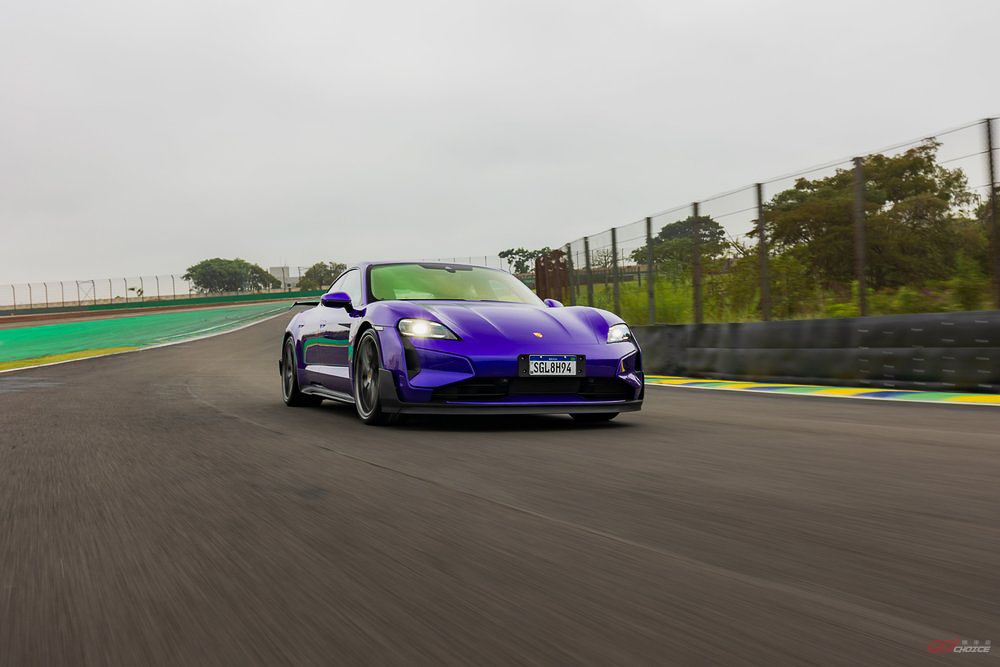 Taycan Turbo GT 於巴西 Interlagos 賽道創單圈紀錄