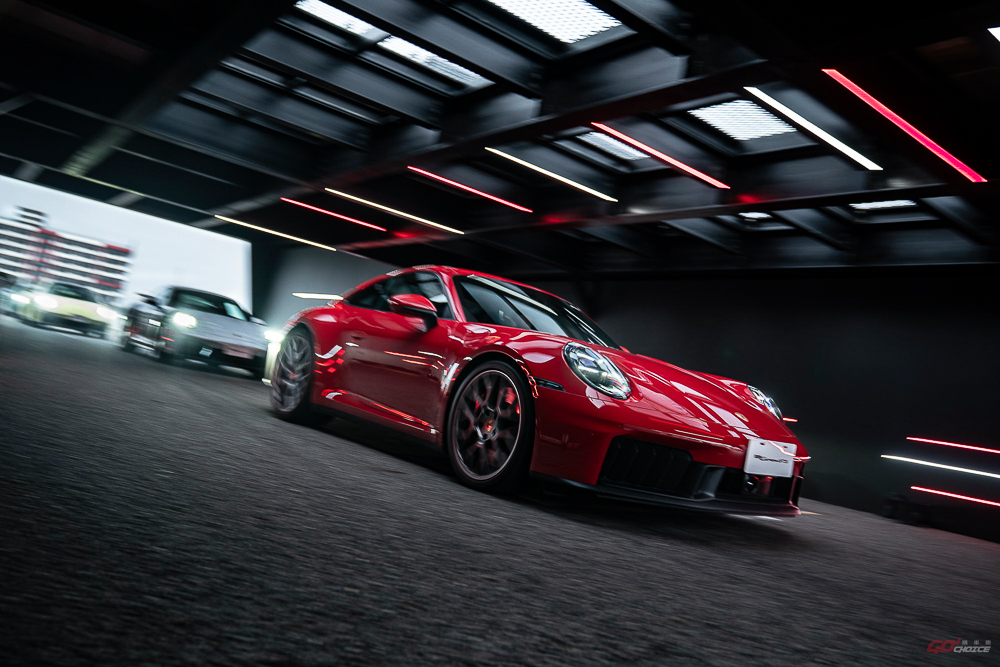 Porsche 992 Mk2 世代 911 正式發表，起售價 747 萬起！