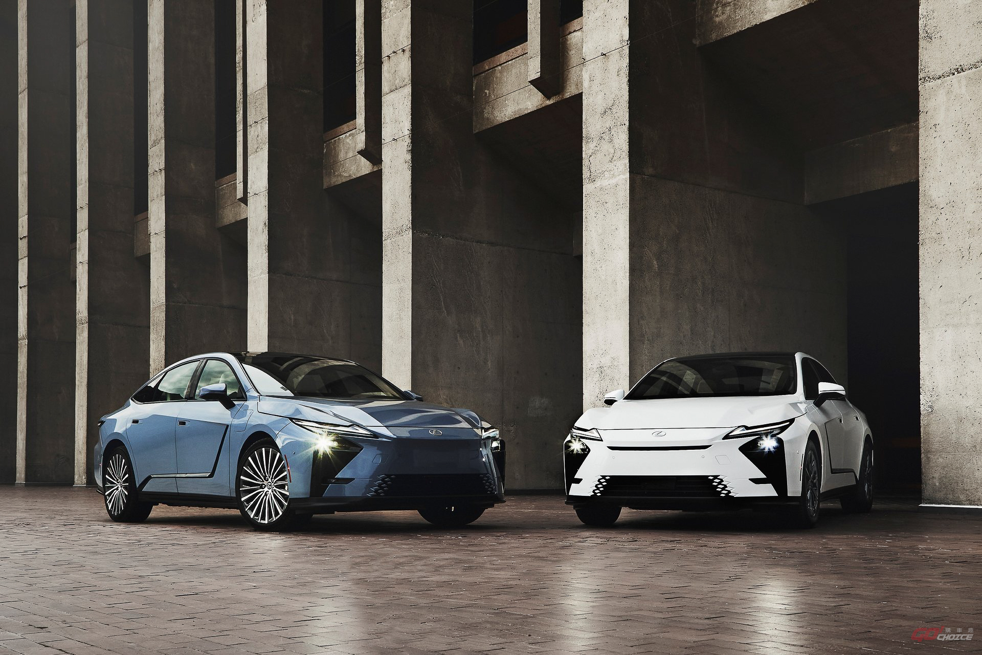 Lexus 大改款 ES 180 萬起正式展開預售！