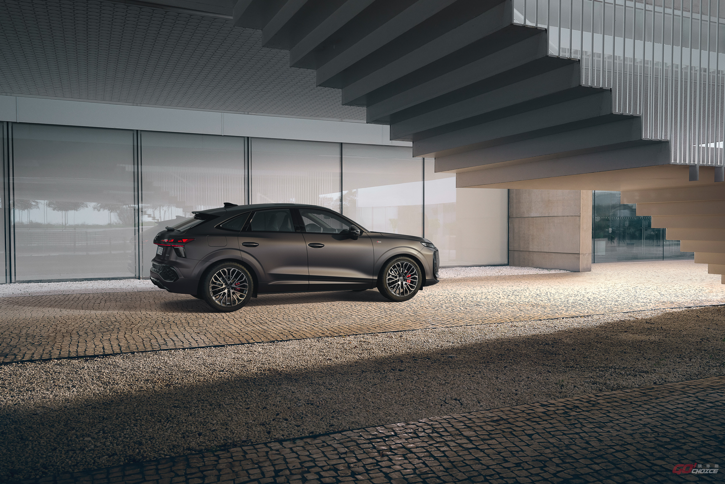 Audi Q3 預售推出早鳥入主享「5 微不至」雙重禮遇再抽 F1 觀賽席位！