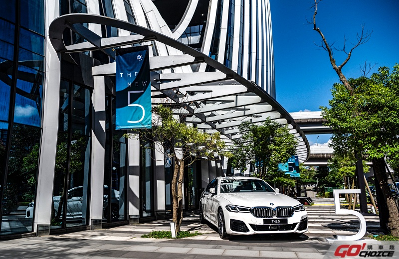 傳承與創新之間 改寫中大型豪華房車定義 BMW 530i M Sport