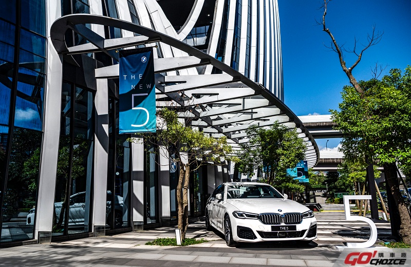 傳承與創新之間 改寫中大型豪華房車定義 BMW 530i M Sport