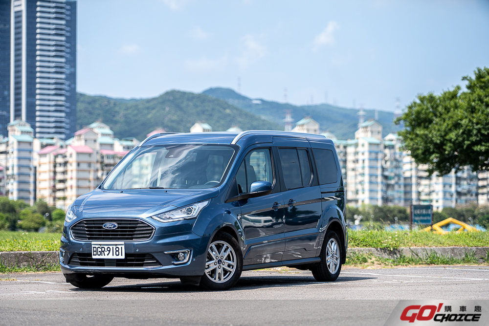 真能一車商務家用兩相宜？ Ford Tourneo Connect 旅玩家