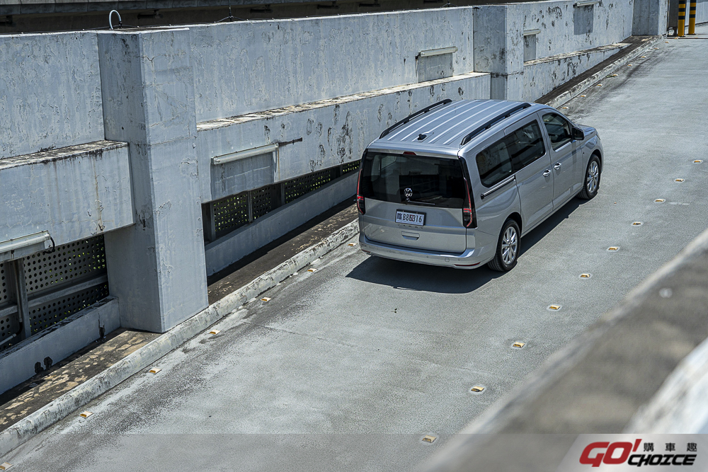 當商用跨入舒適生活 Volkswagen Caddy Maxi 真能兩全其美嗎？