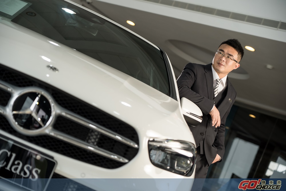 榮耀之星｜持續精進專業與自我鞭策，迎接萬千未知！Mercedes-Benz 裕賓宜蘭 銷售顧問 陳宇倫
