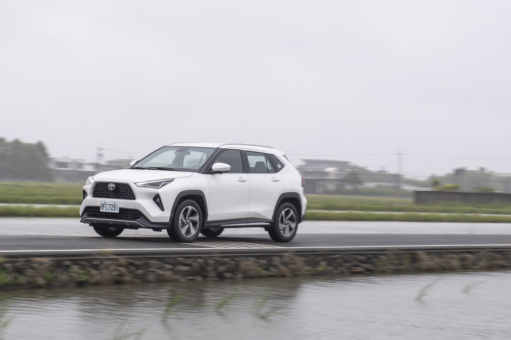 Toyota YARiS Cross 試駕｜敵手都到位了，還有空間可攻嗎？