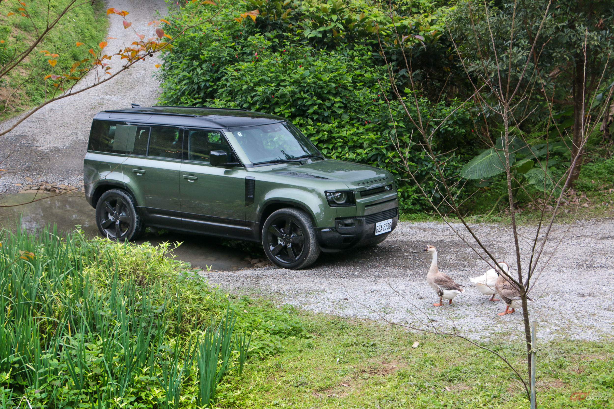 經典，何須改變？26 年式 Defender 110 D350 試駕